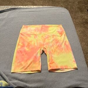 Zenana 3x Tie-Dye shorts in pink yellow orange